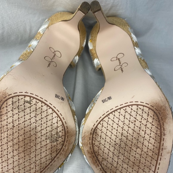 Size 8 Jessica Simpson Cassani Daisy Heel - Picture 6 of 6